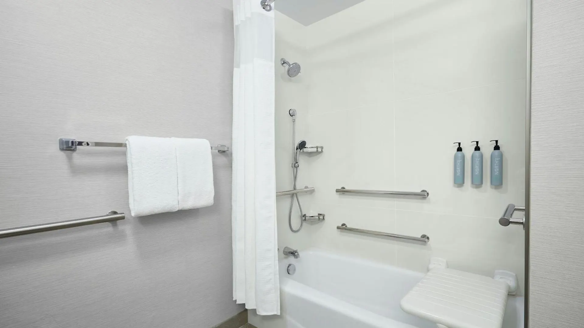 Отель Courtyard St. Louis Westport Plaza Мэриленд-Хайтс